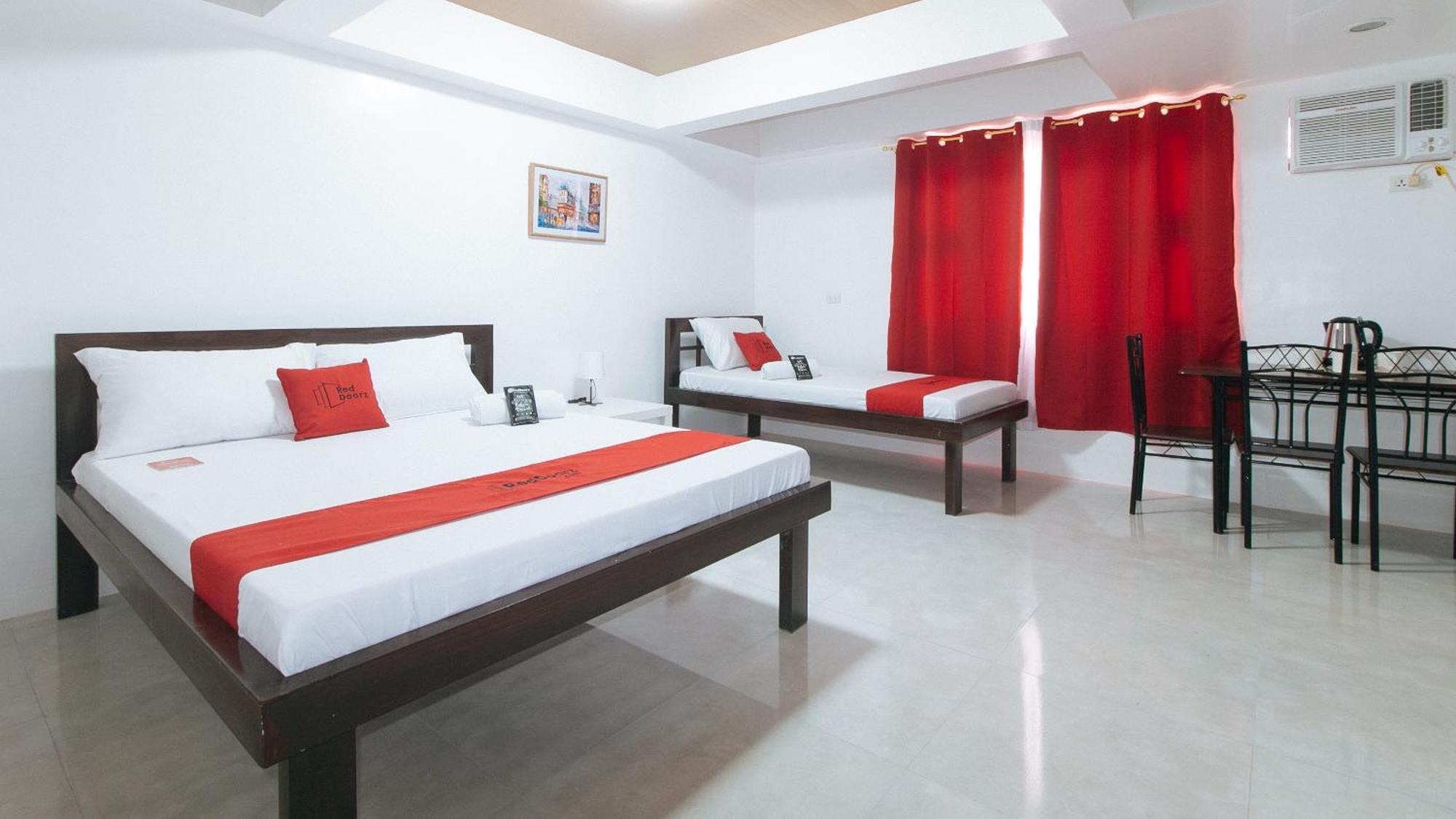 Reddoorz Near Ust Sampaloc Manila Ξενοδοχείο Εξωτερικό φωτογραφία