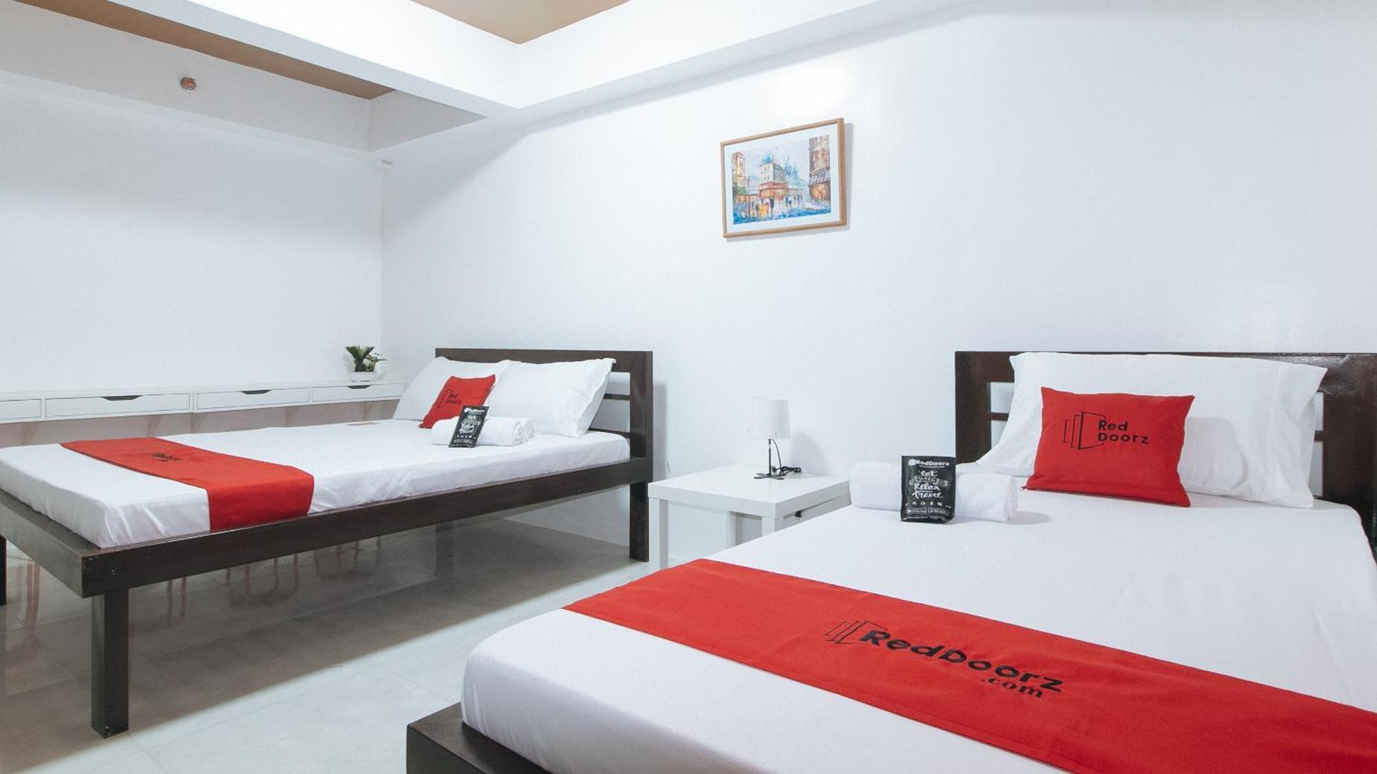 Reddoorz Near Ust Sampaloc Manila Ξενοδοχείο Εξωτερικό φωτογραφία