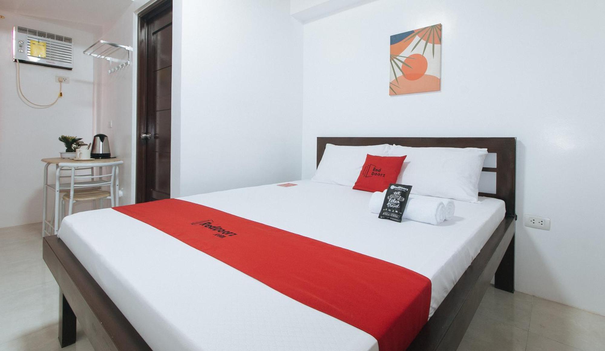 Reddoorz Near Ust Sampaloc Manila Ξενοδοχείο Εξωτερικό φωτογραφία